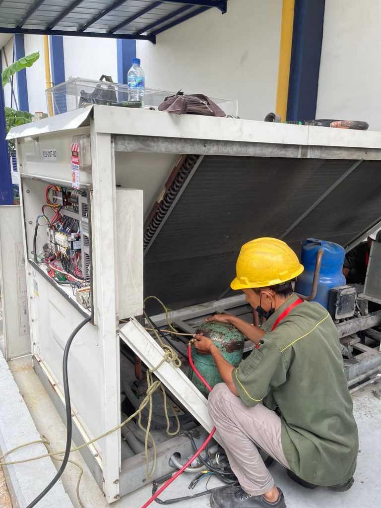 Service Ganti Kompresor Chiller di Kawasan Industri MM2100 Cibitung Bekasi